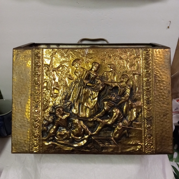 Vintage Peerage England Magazine Holder Brass Gold Tone  16x10x5"D - Picture 1 of 8